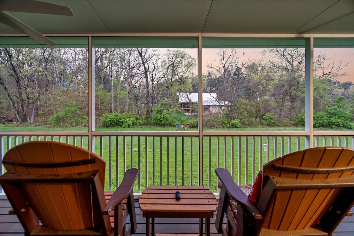 1 Mile To Pkwy, Pets, Hot Tub, Creekside, Porch Villa พิเจนฟอร์จ ภายนอก รูปภาพ