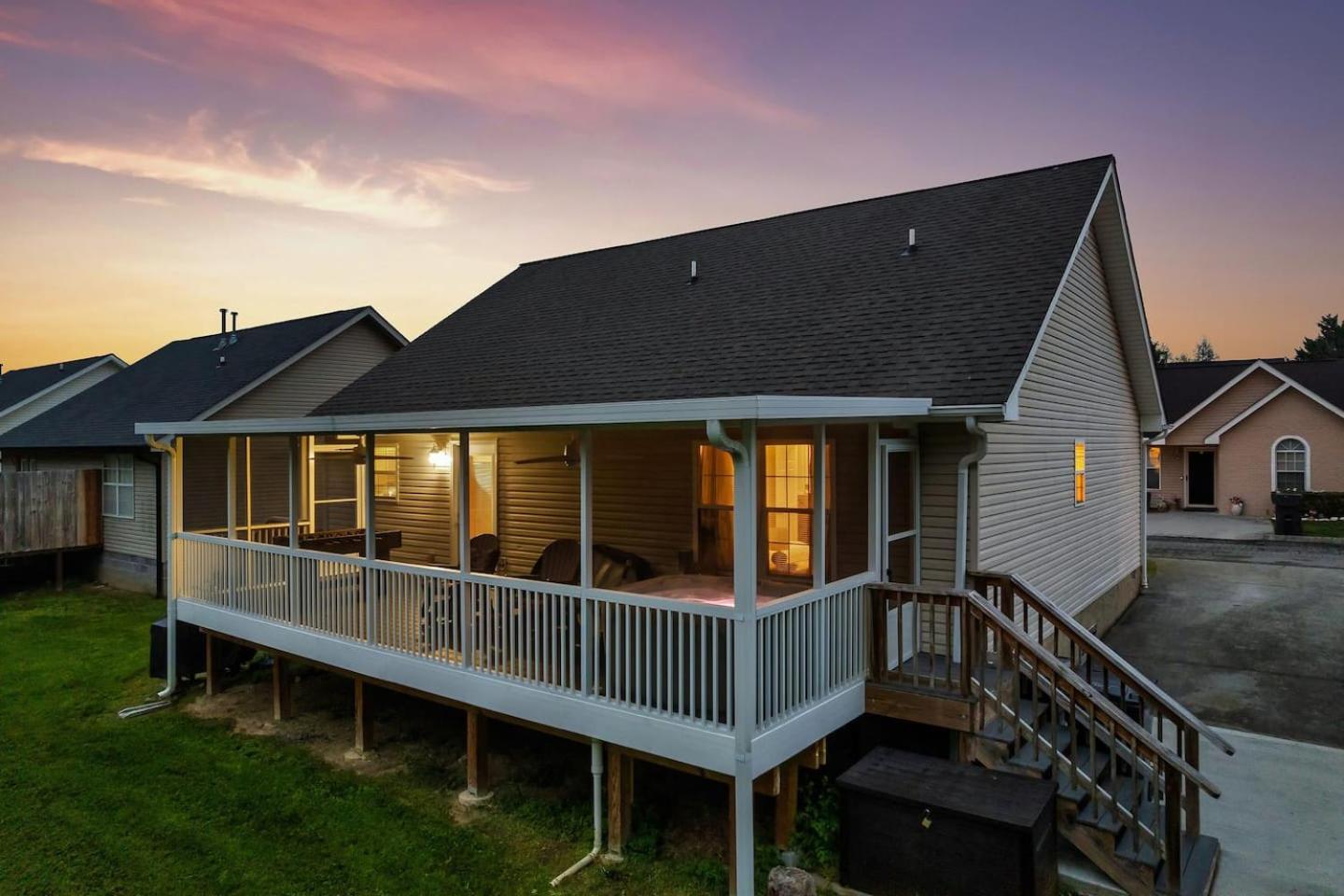 1 Mile To Pkwy, Pets, Hot Tub, Creekside, Porch Villa พิเจนฟอร์จ ภายนอก รูปภาพ