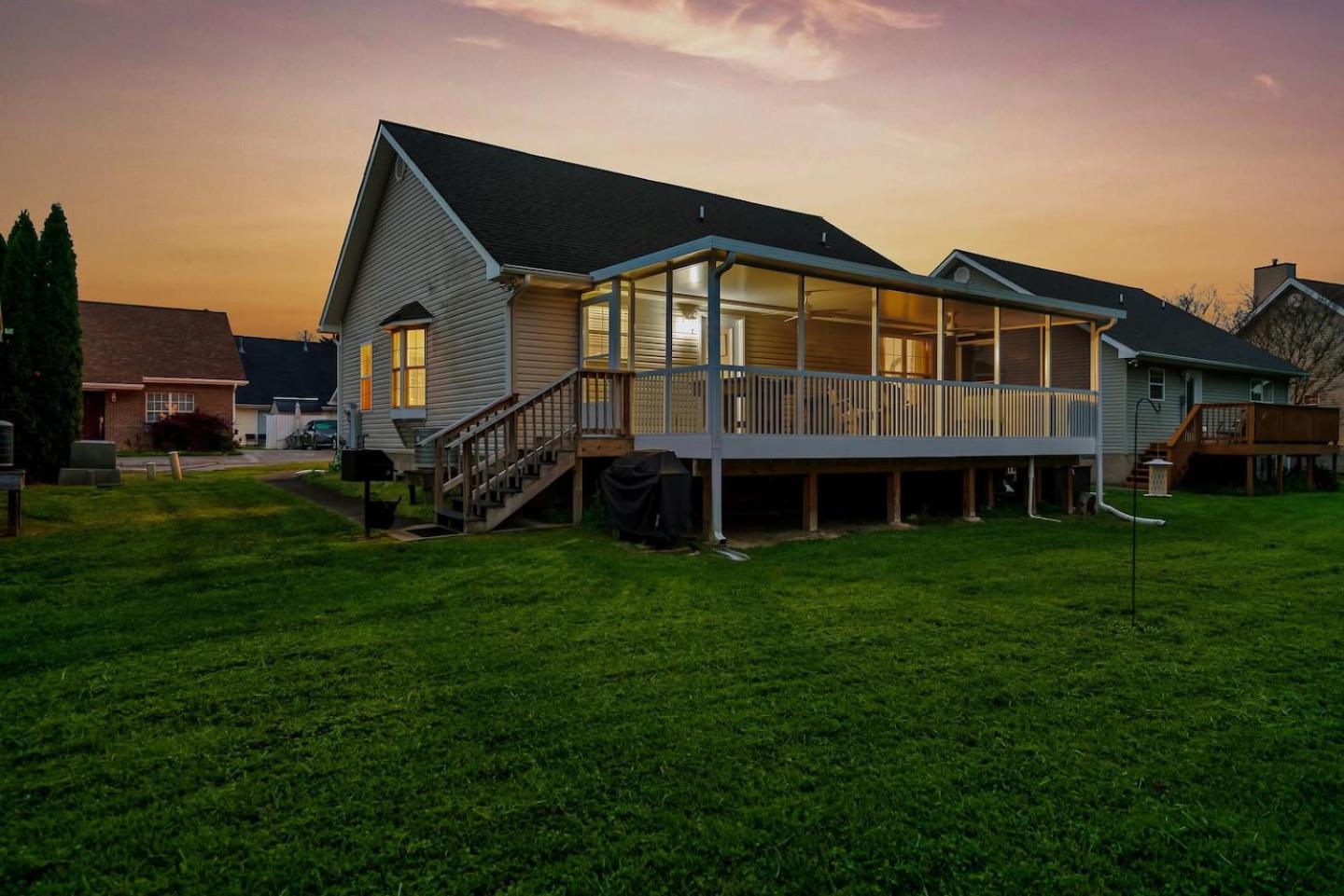 1 Mile To Pkwy, Pets, Hot Tub, Creekside, Porch Villa พิเจนฟอร์จ ภายนอก รูปภาพ